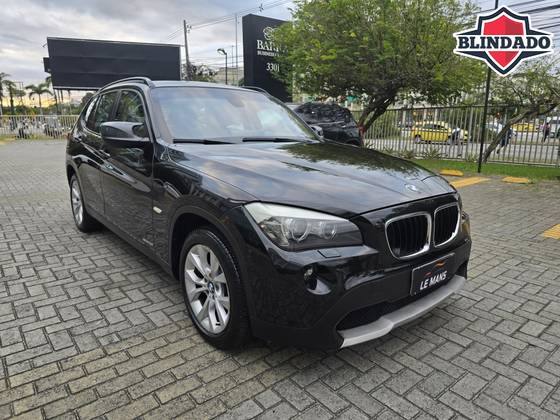 BMW X1 2.0 18I S-DRIVE 4X2 16V GASOLINA 4P AUTOMÁTICO BMW X1 2.0 18I S-DRIVE 4X2 16V GASOLINA 4P AUTOMÁTICO